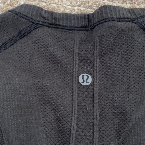 Lululemon swiftly tech - Picture 2 of 3